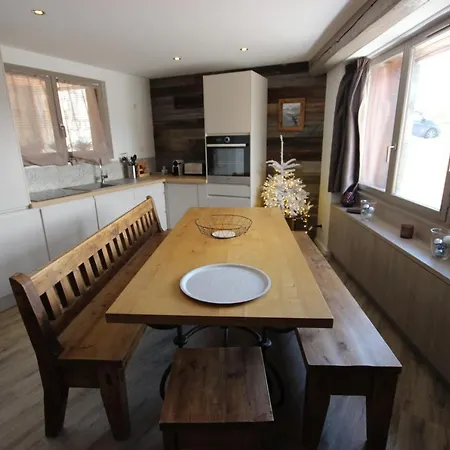 Le Bouquetin 8 Person 50m From Slopes In The Heart Of The Village דירה *